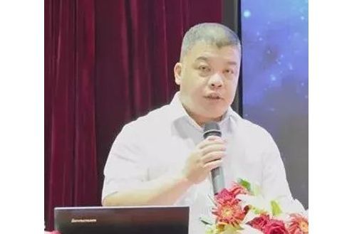 任海濤(河南省礦山起重機有限公司總經理) 任海濤(河南省礦山起重機有限公司總經理)