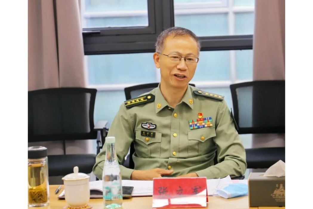 張立軍(江蘇省蘇州市委常委、蘇州軍分區大校政治委員) 張立軍(江蘇省蘇州市委常委、蘇州軍分區大校政治委員)