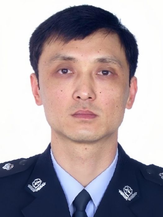 華傑(合肥市公安局交警支隊廬陽大隊一中隊中隊長) 華傑(合肥市公安局交警支隊廬陽大隊一中隊中隊長)