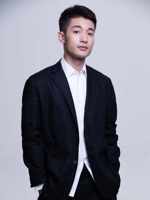 王忠升(藝術家,王忠升療愈藝術工作室創始人) 王忠升(藝術家,王忠升療愈藝術工作室創始人)