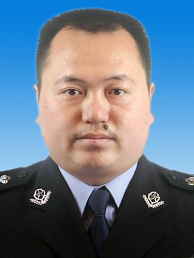 劉萬全(四川省廣元市旺蒼縣公安局黨委委員、政治處主任) 劉萬全(四川省廣元市旺蒼縣公安局黨委委員、政治處主任)