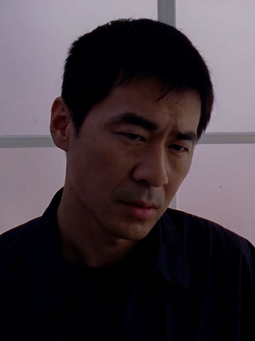歐陽雲飛(劇情電影《像雞毛一樣飛》中由陳建斌飾演的角色) 歐陽雲飛(劇情電影《像雞毛一樣飛》中由陳建斌飾演的角色)