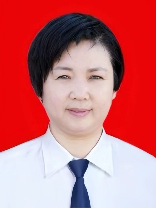 李小芳(山西省運城市戲劇家協會第七屆主席,山西省蒲劇藝術院演出一團業務團長) 李小芳(山西省運城市戲劇家協會第七屆主席,山西省蒲劇藝術院演出一團業務團長)