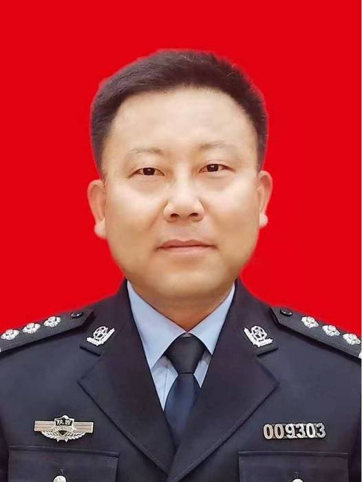 吳鵬(陝西省銅川市宜君縣人民政府副縣長) 吳鵬(陝西省銅川市宜君縣人民政府副縣長)