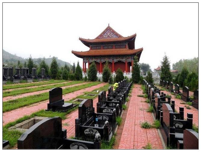 北京龍山公墓