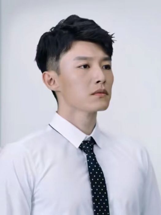 周之偉(都市情感劇《有盼頭》中的角色) 周之偉(都市情感劇《有盼頭》中的角色)