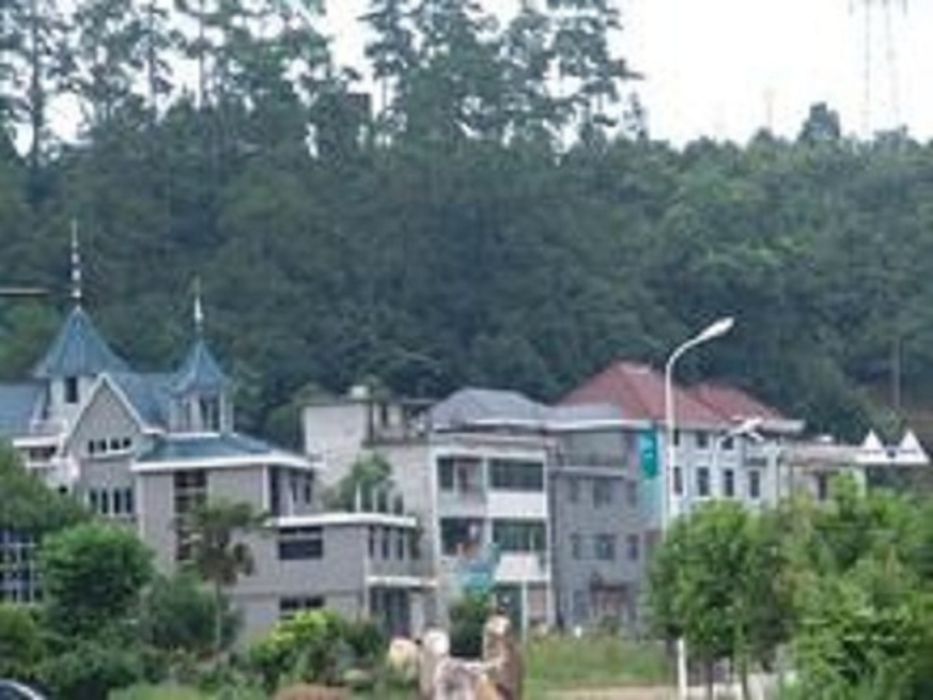 篁岸村 篁岸村