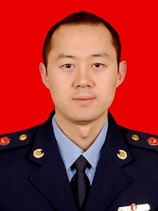 劉亮(湖北省荊州市沙市區經濟和信息化局黨組成員、副局長)