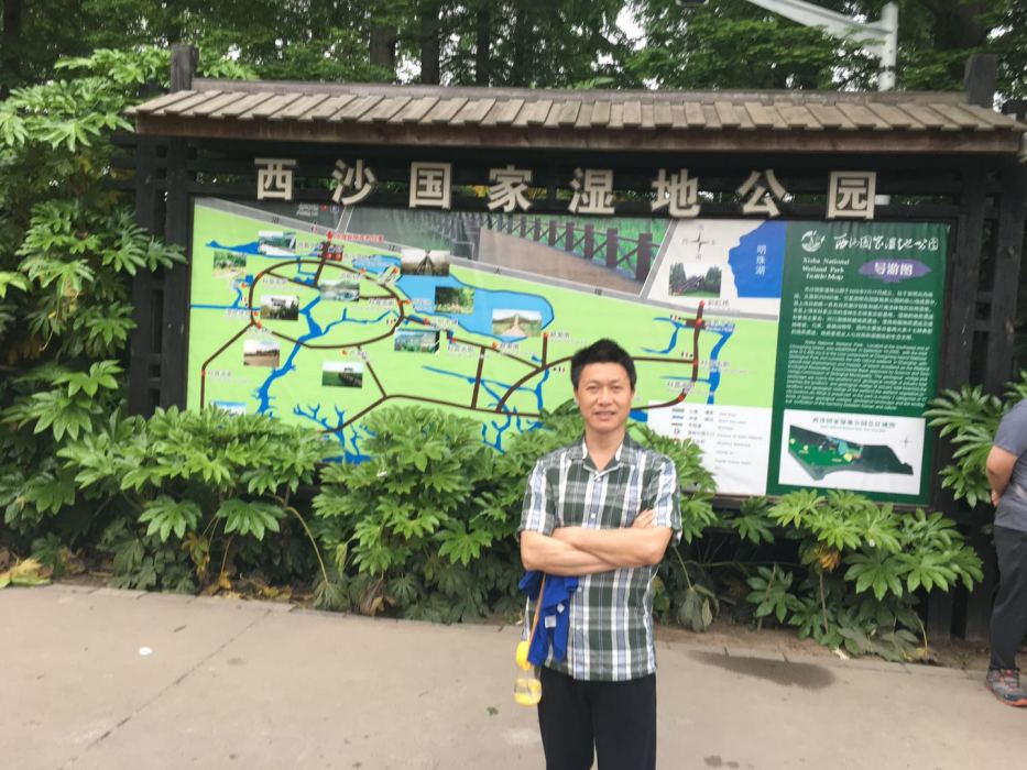 黃長貴(全國德育工作先進個人) 黃長貴(全國德育工作先進個人)