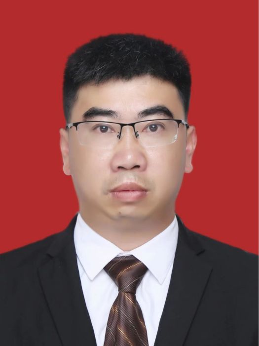王榮(貴州省畢節市織金縣審計局黨組成員、副局長) 王榮(貴州省畢節市織金縣審計局黨組成員、副局長)