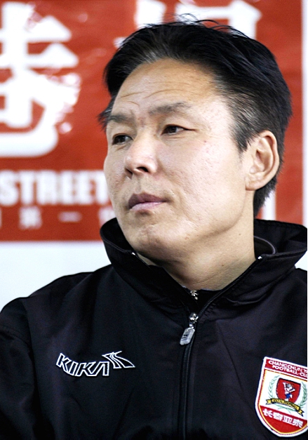李輝(足球教練)