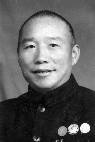 安春山(1906-1979)