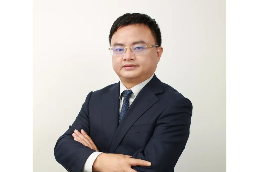 余長江(渝三峽A獨立董事) 余長江(渝三峽A獨立董事)