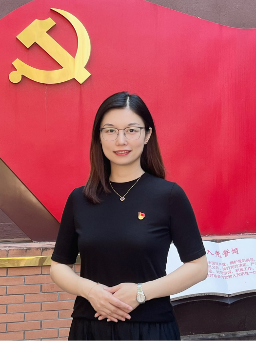 周吉(海寧市職業高級中學副校長)