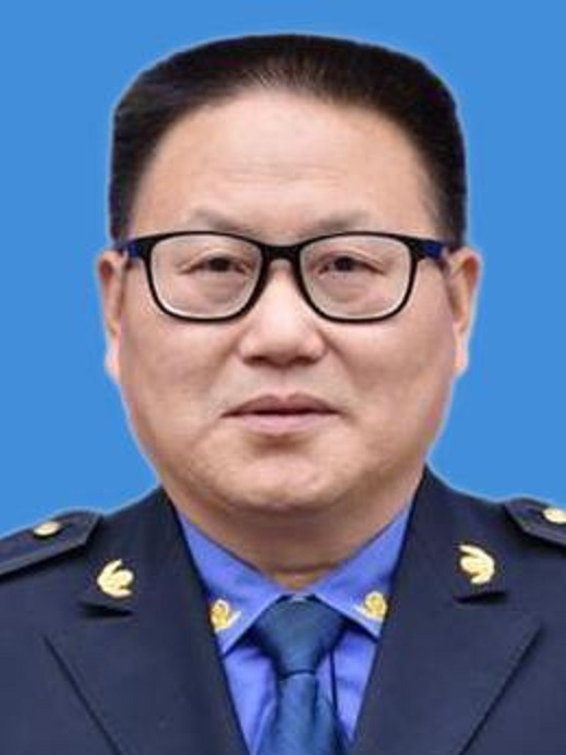 李政(湖南省張家界市武陵源區城市管理和綜合執法局執法大隊三級主任科員) 李政(湖南省張家界市武陵源區城市管理和綜合執法局執法大隊三級主任科員)
