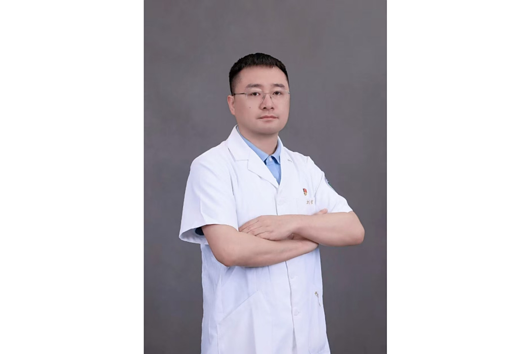 劉哲(肝膽胰外科一病區負責人) 劉哲(肝膽胰外科一病區負責人)