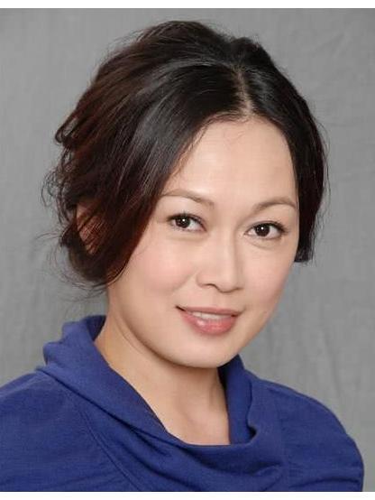 鄭心媚(香港電視劇《當四葉草碰上劍尖時》中的角色) 鄭心媚(香港電視劇《當四葉草碰上劍尖時》中的角色)
