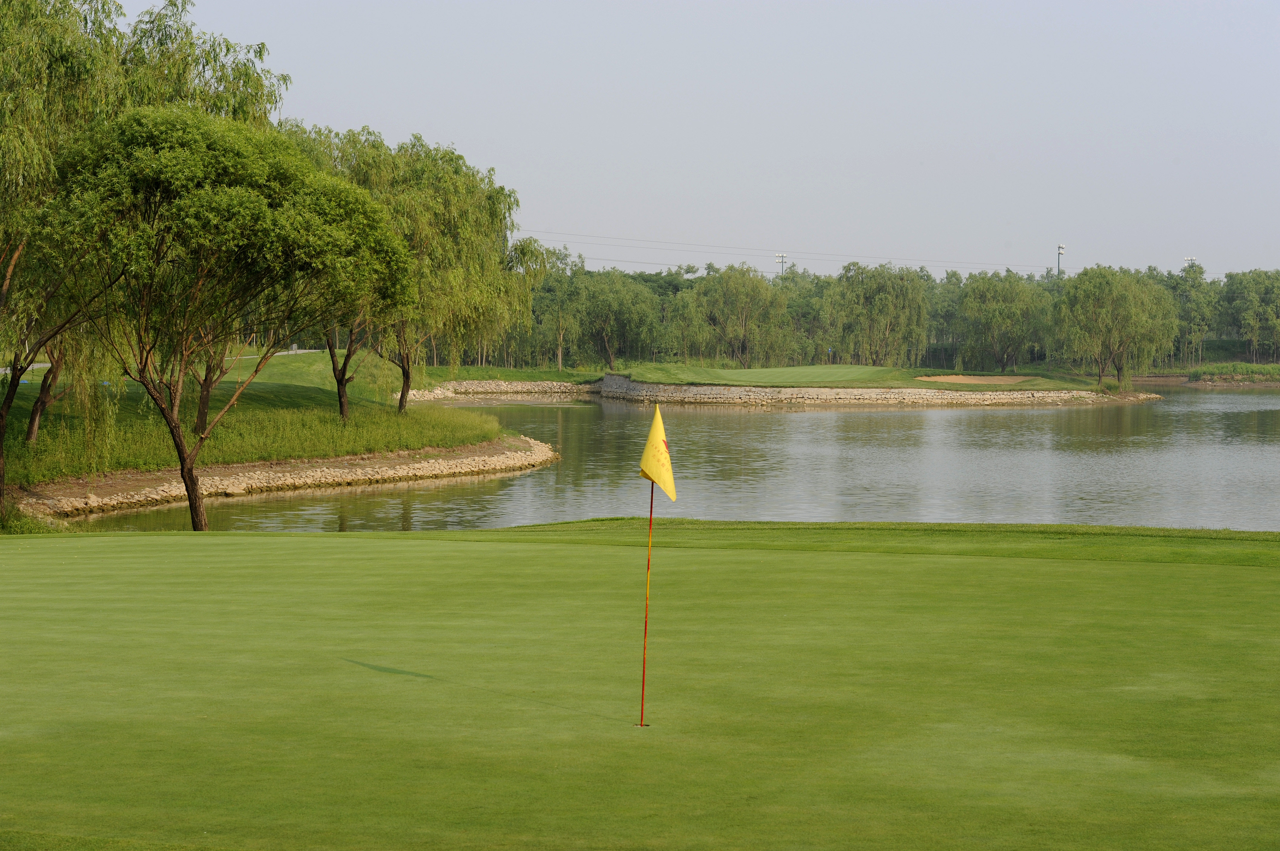 全時可用的27洞國際錦標賽級高爾夫球場