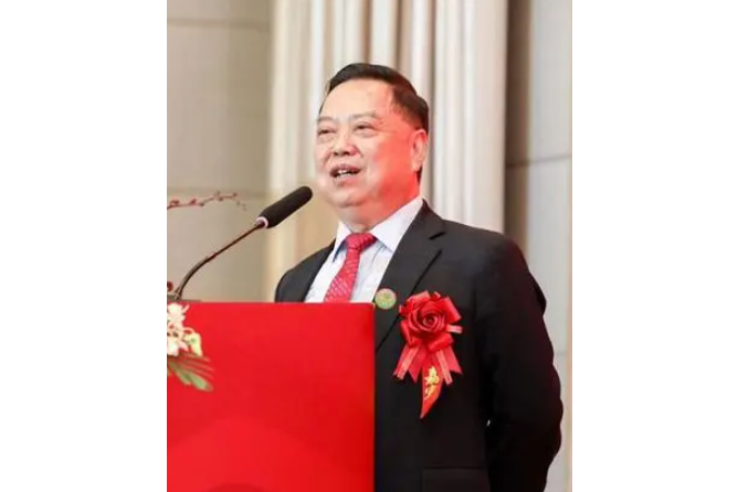 王曼源