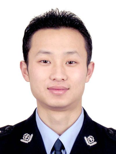 夏春(貴州省黔南布依族苗族自治州羅甸縣公安局黨委副書記 、政治委員,縣委政法委委員 (兼)) 夏春(貴州省黔南布依族苗族自治州羅甸縣公安局黨委副書記 、政治委員,縣委政法委委員 (兼))