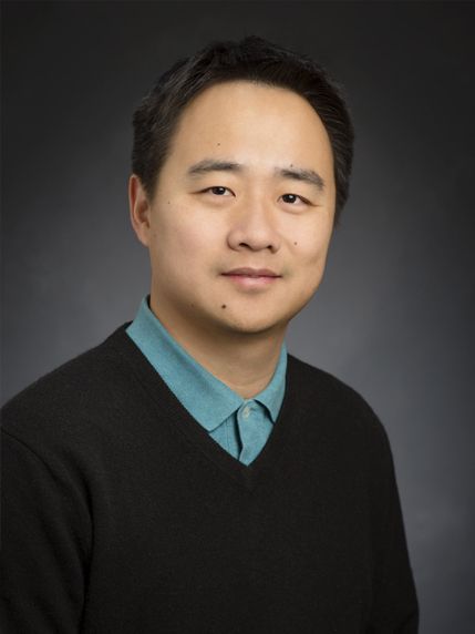 彭健(清華大學智慧型產業研究院高級訪問教授) 彭健(清華大學智慧型產業研究院高級訪問教授)