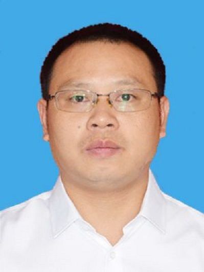 劉海軍(榮縣紀委常委、縣監委委員) 劉海軍(榮縣紀委常委、縣監委委員)