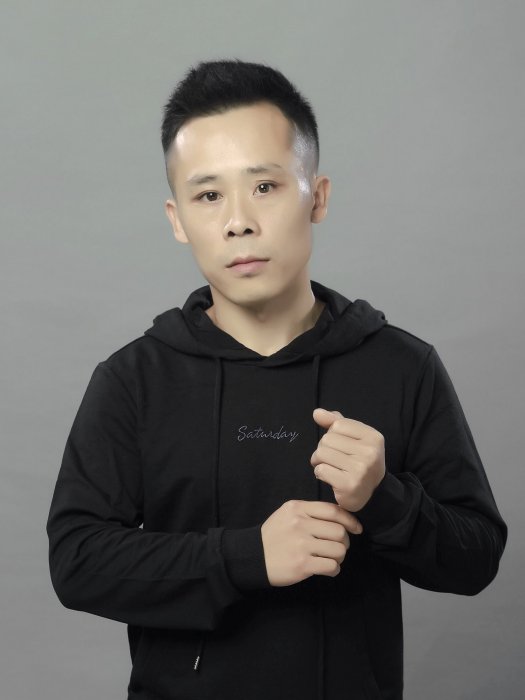 何思潼 何思潼