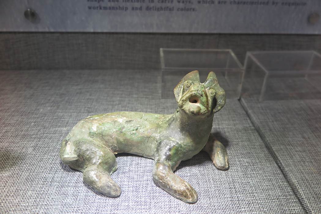 綠釉狗 綠釉狗