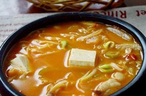 麻辣泡菜湯 麻辣泡菜湯