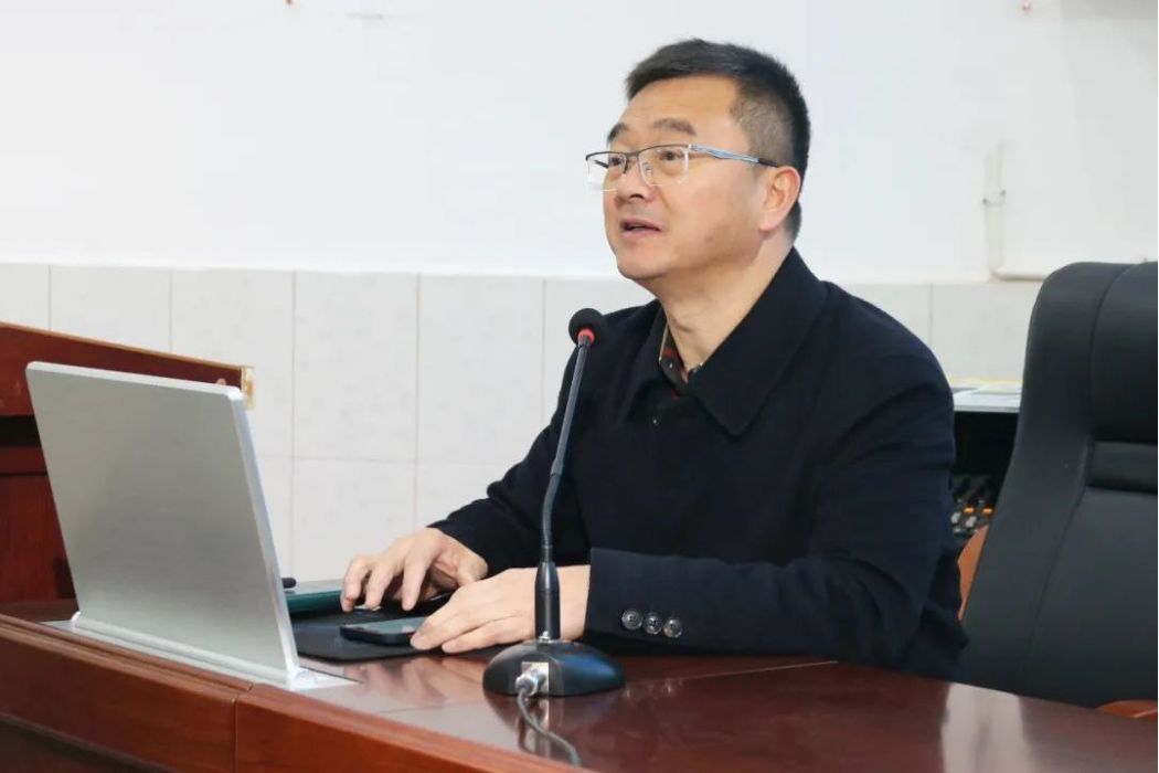 黎劍雄(湖南省長沙市瀏陽市教育局教育科學研究所原副所長) 黎劍雄(湖南省長沙市瀏陽市教育局教育科學研究所原副所長)
