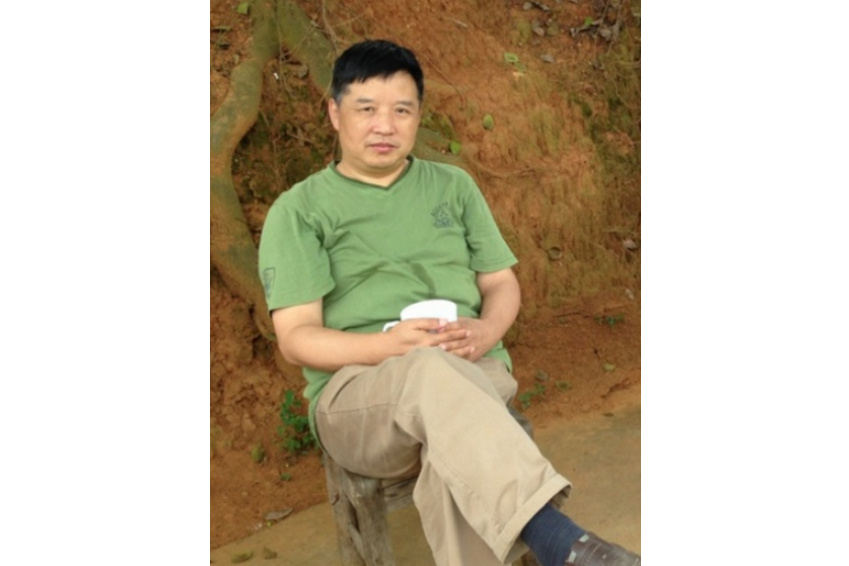 徐飛鴻(長沙理工大學土木與建築學院教授) 徐飛鴻(長沙理工大學土木與建築學院教授)