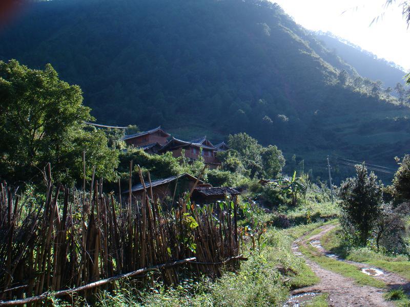 下岩瓦村 下岩瓦村