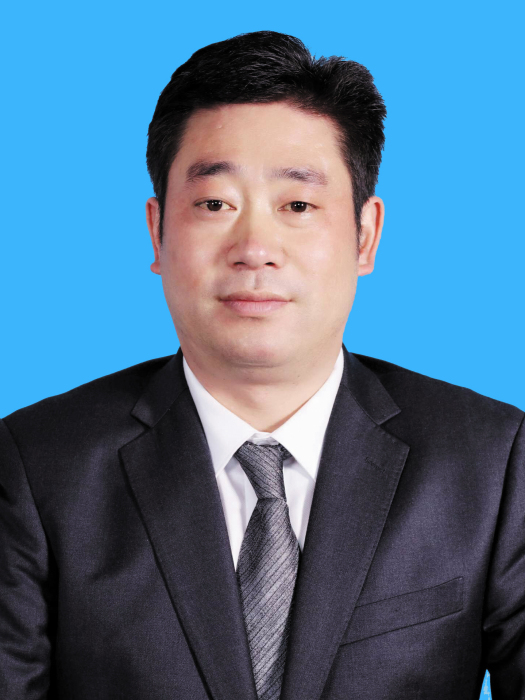 劉群(湖北省神農架林區黨委副秘書長、黨委辦公室主任) 劉群(湖北省神農架林區黨委副秘書長、黨委辦公室主任)