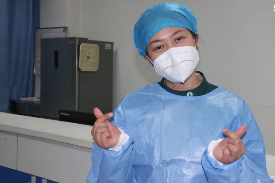 朱莎莎(聯勤保障部隊第九九一醫院急診與重症醫學科的護士) 朱莎莎(聯勤保障部隊第九九一醫院急診與重症醫學科的護士)