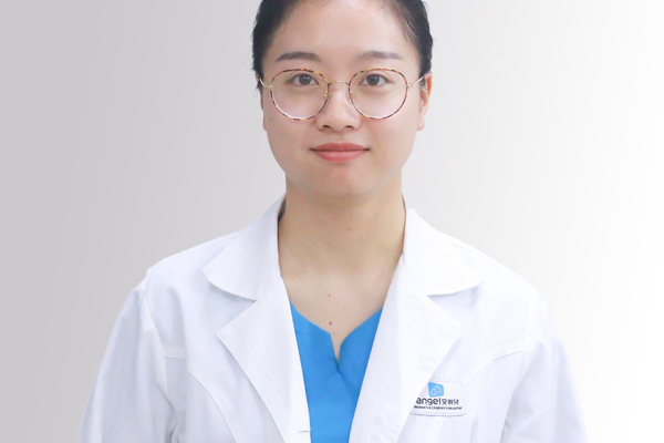肖蘭(重慶安琪兒婦產醫院兒保科醫生)