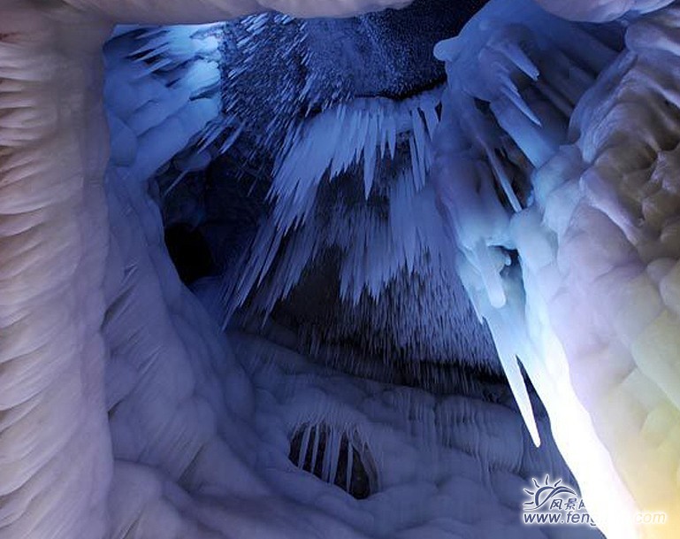 冰川期冰洞