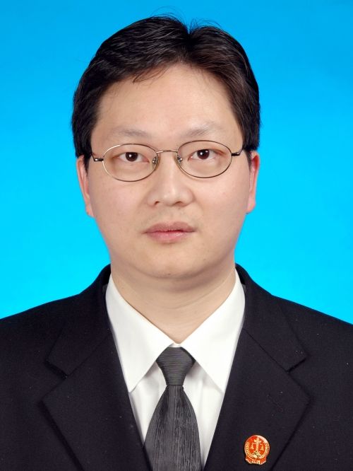 張崇華(浙江省溫州市甌海區退役軍人事務局黨組書記、局長) 張崇華(浙江省溫州市甌海區退役軍人事務局黨組書記、局長)