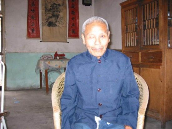 張福智(南京大屠殺受害者) 張福智(南京大屠殺受害者)