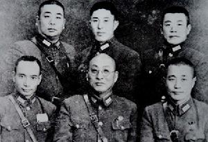 中國遠征軍高級將領，右下角為杜聿明