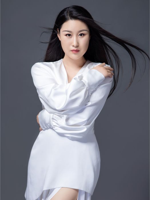 巨敏(中國女歌手) 巨敏(中國女歌手)