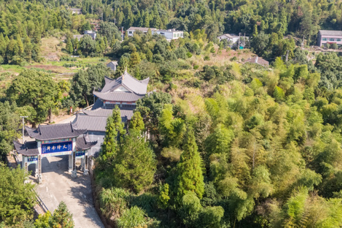 大屯村(浙江省溫州市平陽縣山門鎮下轄村) 大屯村(浙江省溫州市平陽縣山門鎮下轄村)