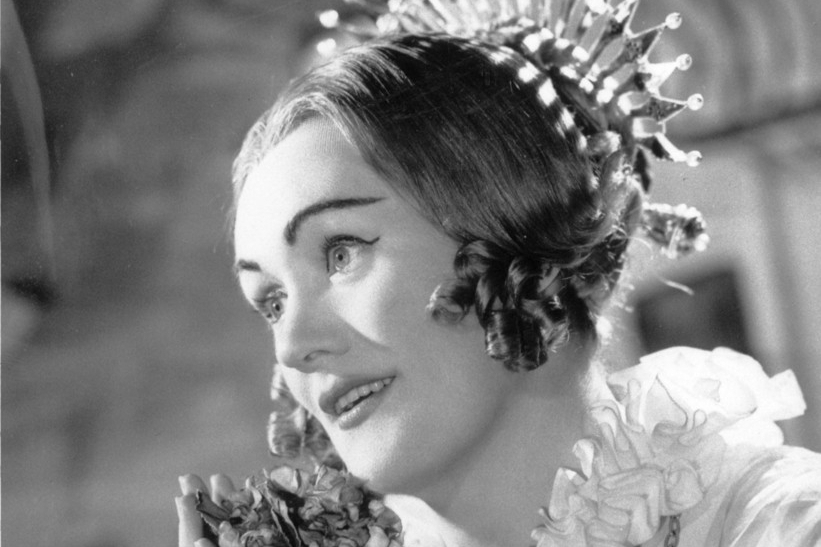 瓊·薩瑟蘭(Joan Sutherland) 瓊·薩瑟蘭(Joan Sutherland)