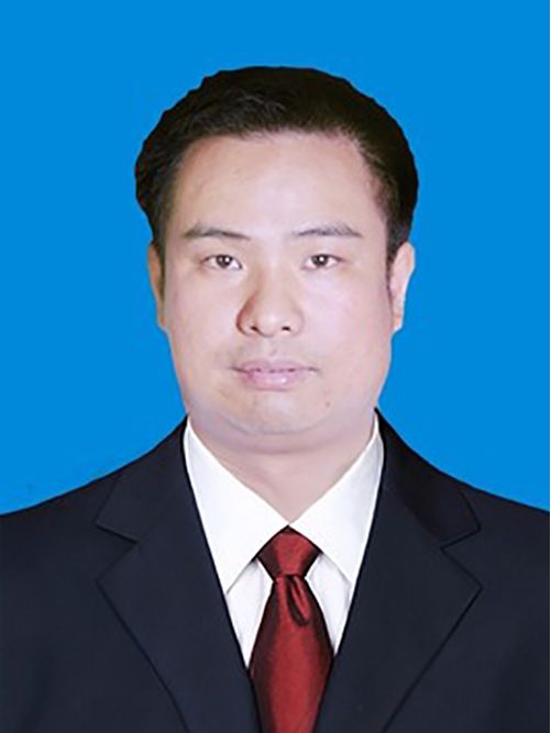 張志(貴州省銅仁市萬山區紀委常委、區監委委員) 張志(貴州省銅仁市萬山區紀委常委、區監委委員)