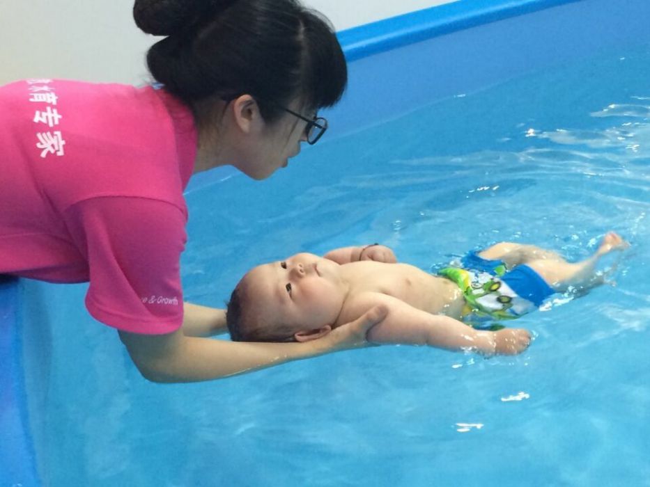 水中早教 水中早教