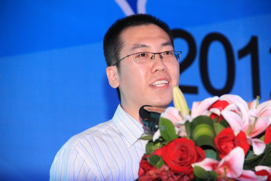 谷文杰在2012年中國微博行銷大會上發言