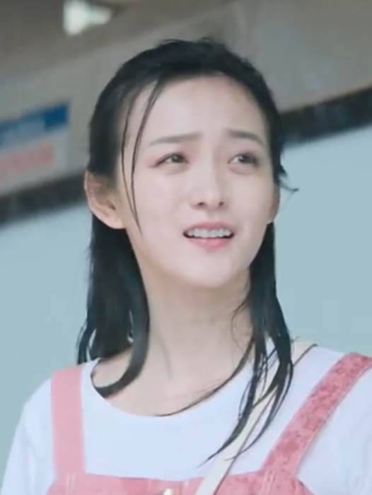 裴素恩(《不二兄弟》中由何泓姍飾演的角色) 裴素恩(《不二兄弟》中由何泓姍飾演的角色)