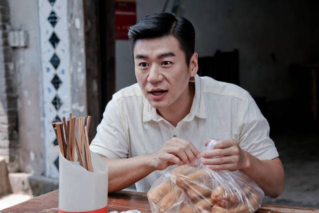 吳海生(年代情感劇《幸福照相館》中的角色) 吳海生(年代情感劇《幸福照相館》中的角色)