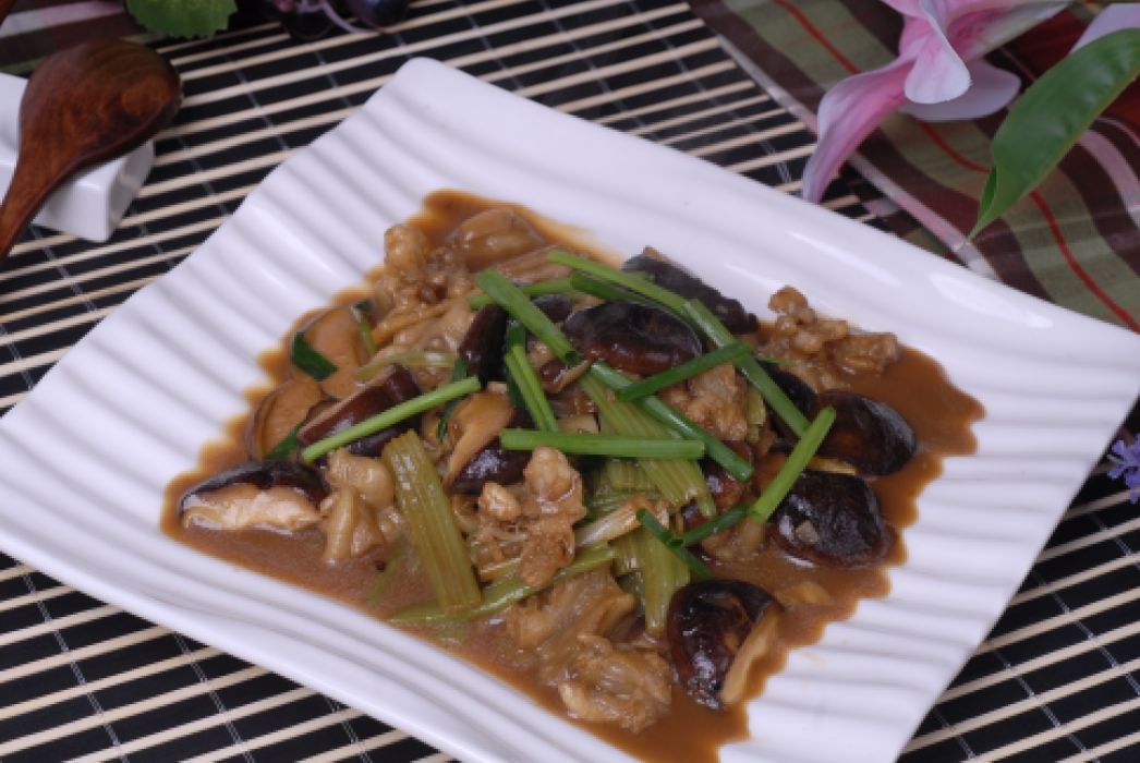 冬菇燜鴨掌 冬菇燜鴨掌