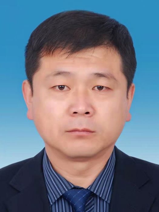 徐勇(山東省德州市慶雲縣退役軍人事務局黨組成員、四級主任科員) 徐勇(山東省德州市慶雲縣退役軍人事務局黨組成員、四級主任科員)
