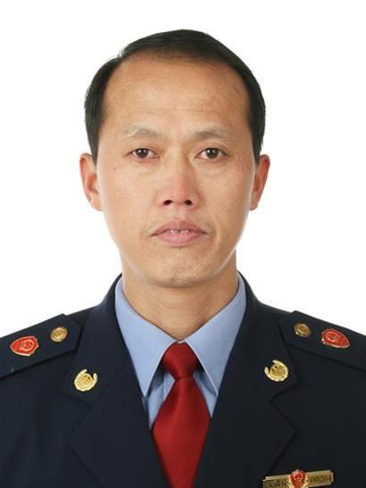 劉昌(安徽省銅陵市郊區市場監督管理局黨組書記、局長) 劉昌(安徽省銅陵市郊區市場監督管理局黨組書記、局長)